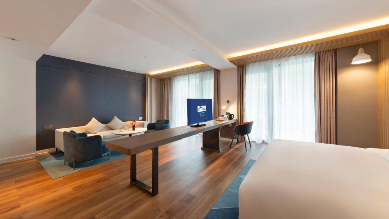 Holiday Inn Express Qiliping By Ihg Gunung Emei Bagian luar foto
