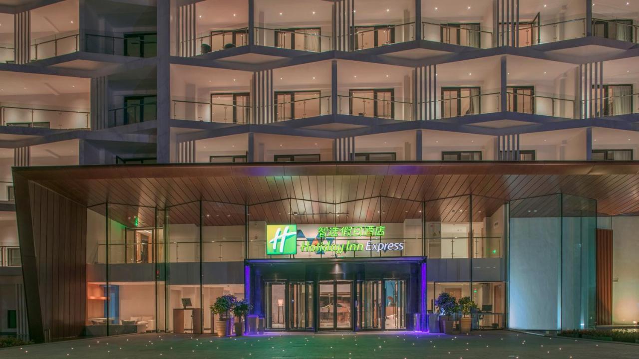 Holiday Inn Express Qiliping By Ihg Gunung Emei Bagian luar foto