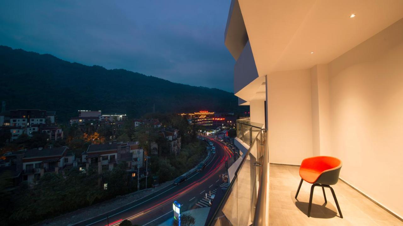Holiday Inn Express Qiliping By Ihg Gunung Emei Bagian luar foto